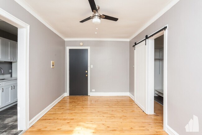 Foto del edificio - 5516 N Kenmore Ave