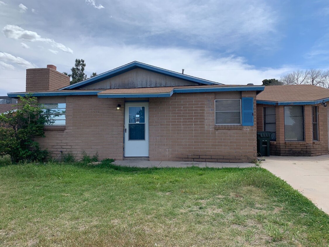 Primary Photo - Three bedroom home