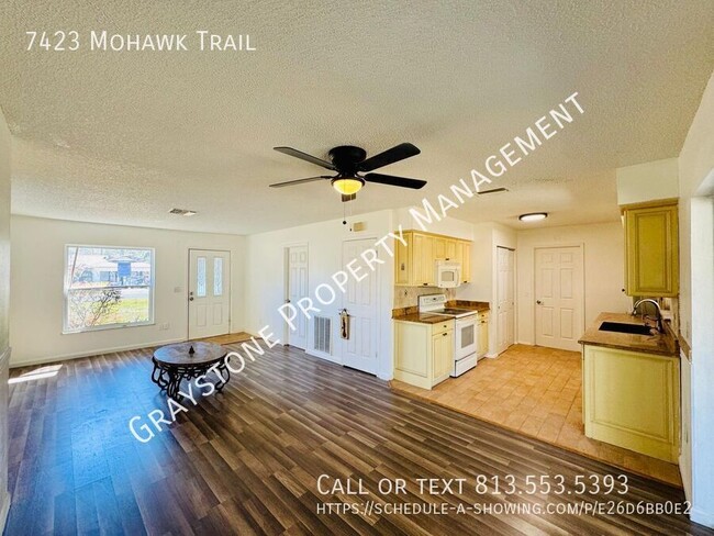 Foto del edificio - 7423 Mohawk Trail