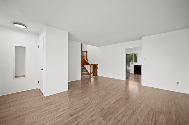 Foto del edificio - 1332 W Glenlord Rd