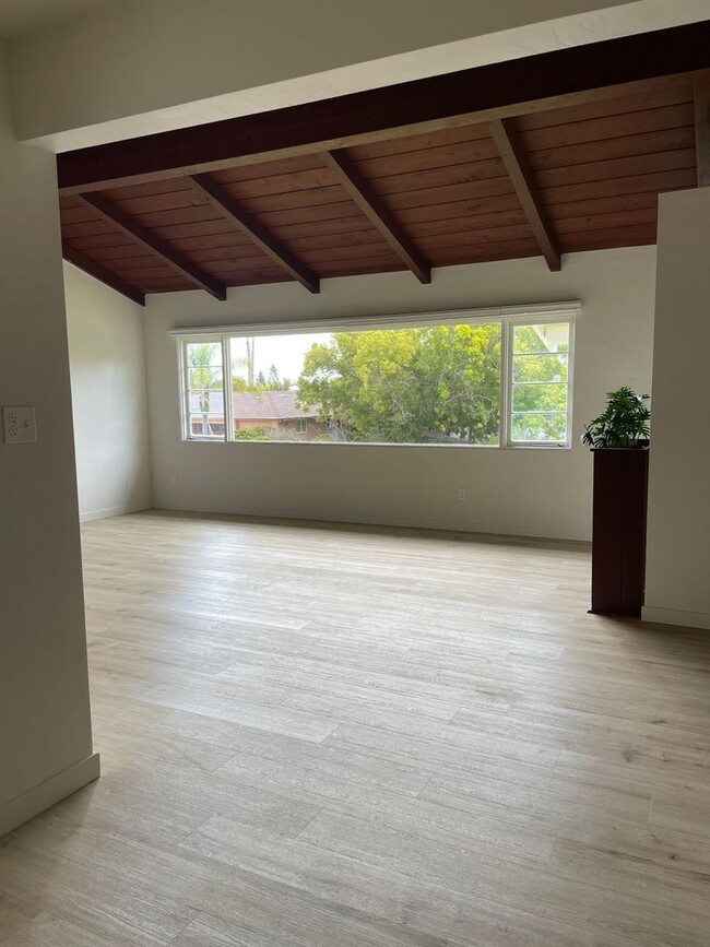 Building Photo - LIVE NEXT TO KATE SESSIONS PARK AND NEIGHB...