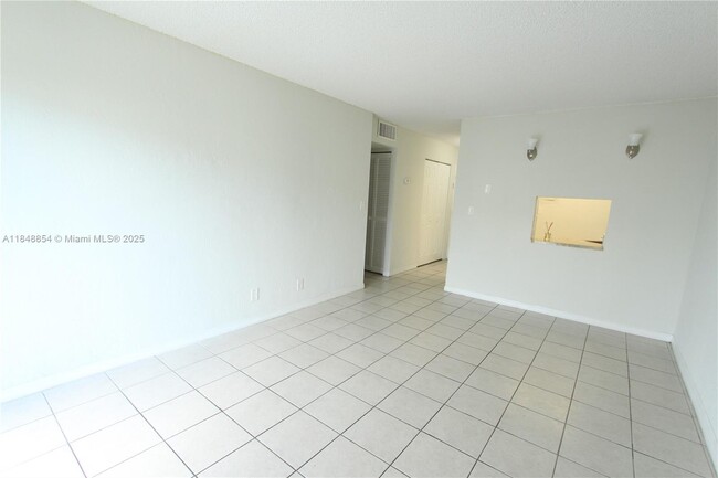 Building Photo - 4550 NW 9th St