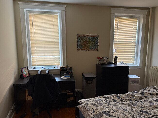 Foto del edificio - 1197 Commonwealth Ave