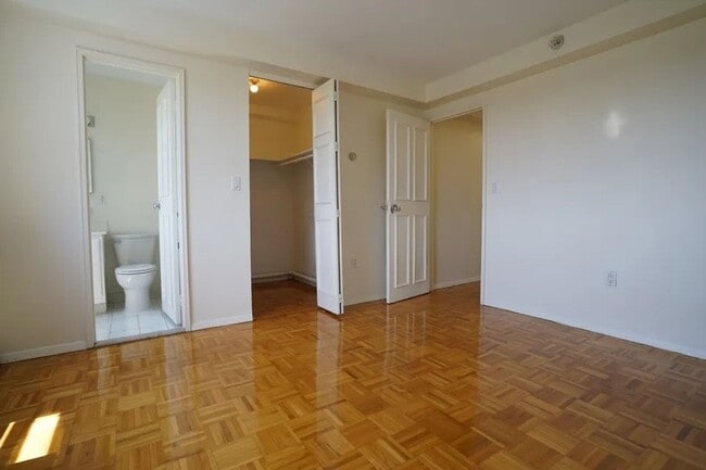 Building Photo - Pet-Friendly Apt in Ideal Brookline Location Near B, C, D Lines!