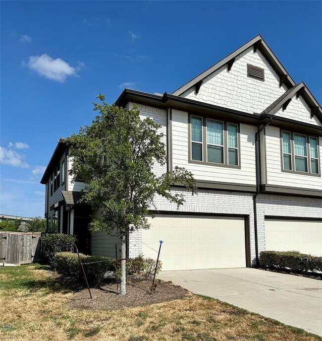 16215 Northern Cardinal Ln, Cypress, TX 77433 Condo for Rent in