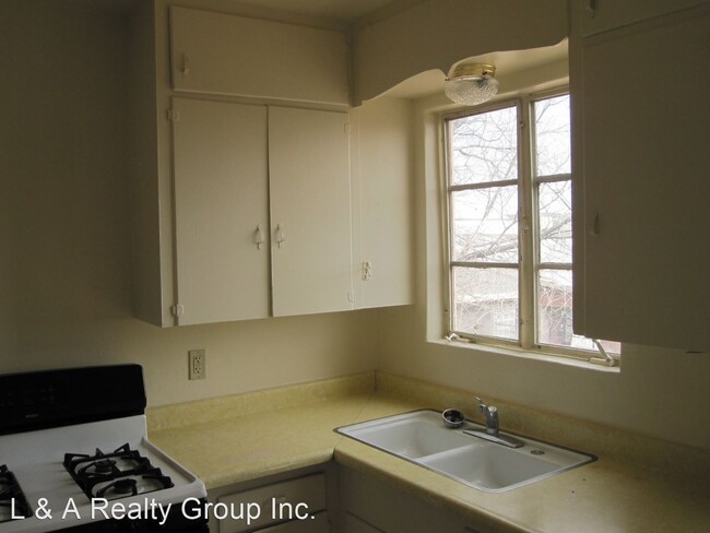 Building Photo - 2 br, 1 bath Apartment - 105 S Bayard