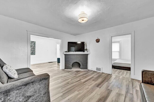Foto del edificio - 427 E 156th St