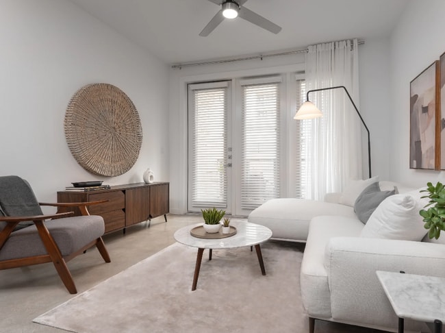 Foto del edificio - 5600 Madrone