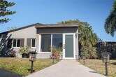 Foto principal - 631 NE 57th St