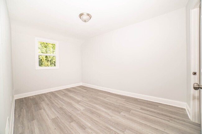 Foto del edificio - 7701 Paddock Way