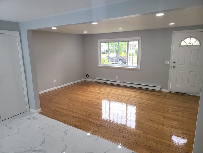 Foto del edificio - 44 Thyme Ln