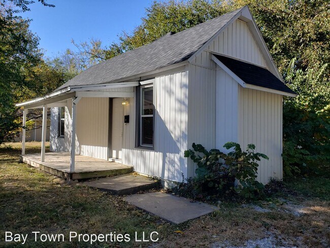 Building Photo - 2 br, 1 bath House - 337 N Park Ave