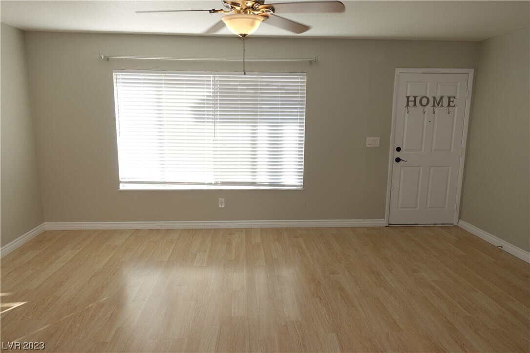 Foto principal - 4083 Eileen St