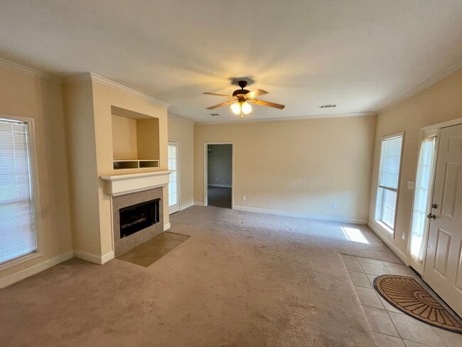 Photo - 3 Bed 2 Bath Home in Brandon!