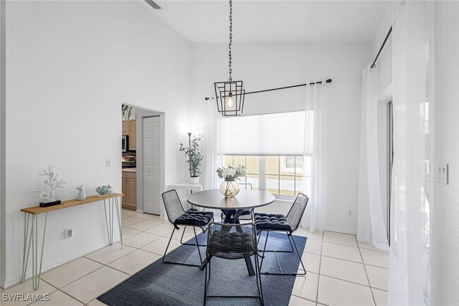 Foto del edificio - 5360 Andover Dr