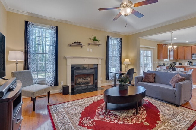 Foto del edificio - 320 Lawrence Rd