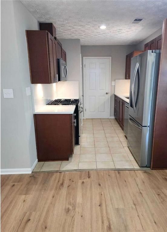 Foto del edificio - 232 Greensprings Terrace