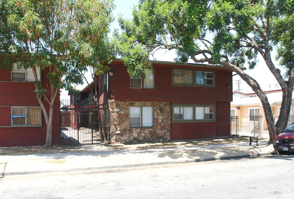 Foto principal - 1863 Pine Ave