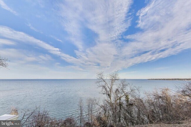 Building Photo - 418 Point Mary Cir