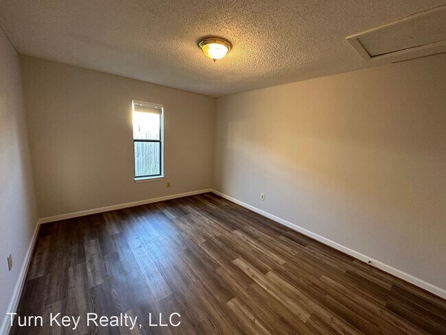 Building Photo - 2 br, 1 bath House - 2322 Grayson Valley D...