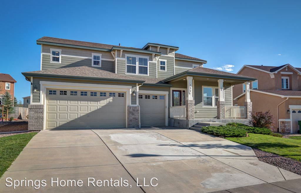 Foto principal - 737 Airman Ln