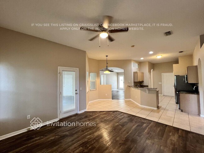Foto del edificio - 2474 SE Wood Ave