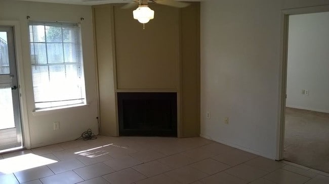 Building Photo - 2 bedroom in Baton Rouge LA 70820