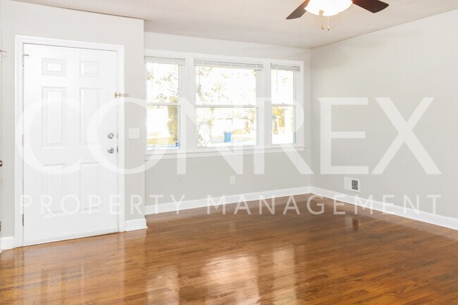 Building Photo - 4 Bed, 2 Bath Home in Lexington, SC