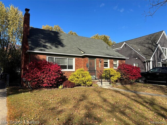 Foto del edificio - 2405 Pembroke Rd