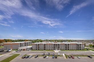 Building Photo - 1250-1250 Southfield Dr