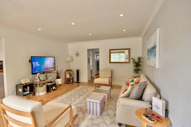 Foto del edificio - 631 Pacific St