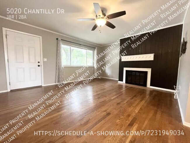 Building Photo - 5020 Chantilly Dr.