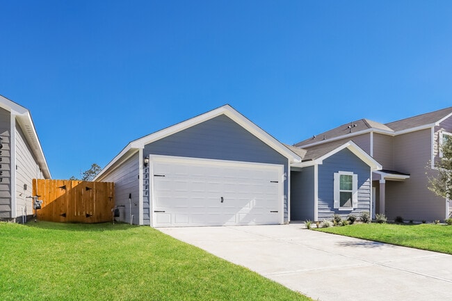 Building Photo - 23131 Shakespeare Dr