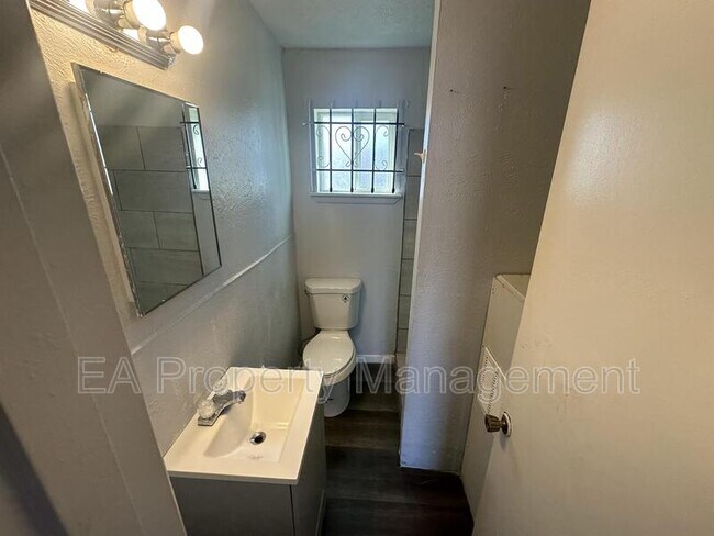 Foto del edificio - 117 40th St NW