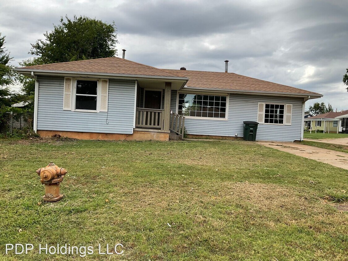 Primary Photo - 4 br, 1 bath House - 4745 SE 18th Street