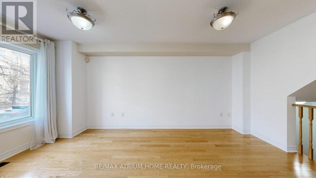 Building Photo - 17 Kawneer Terrace