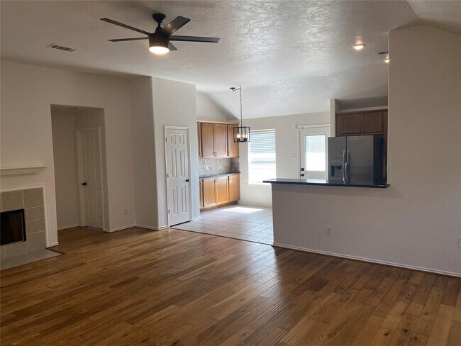 Building Photo - 5523 Autumn Ash Ln