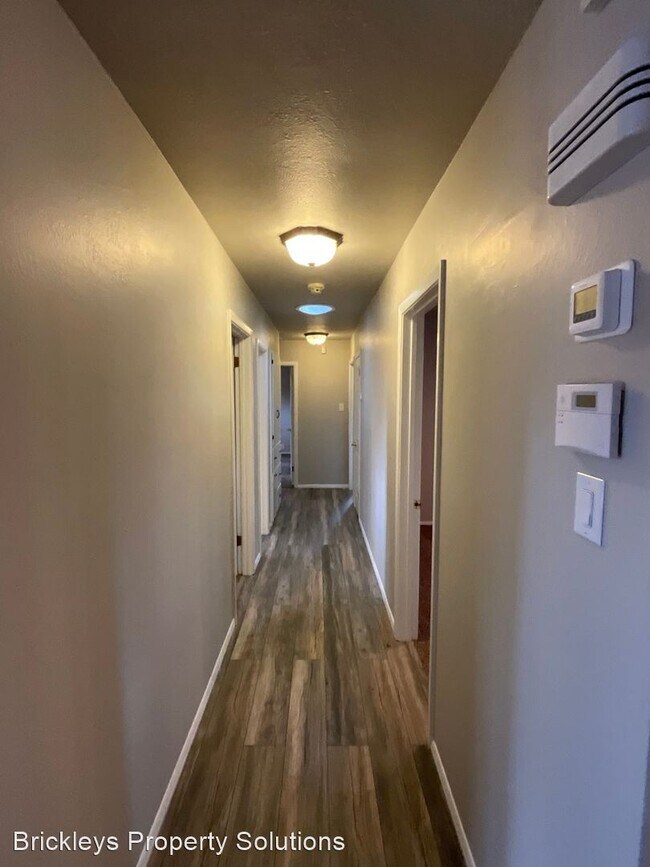Foto del edificio - 5 br, 3 bath House - 3201 Lykes Dr NE