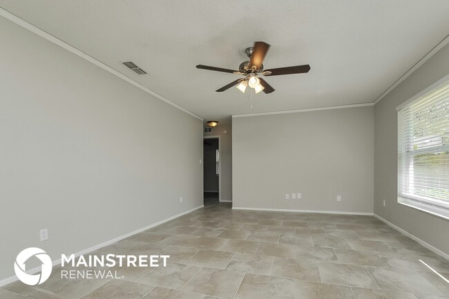 Foto del edificio - 808 Pebblewood Dr