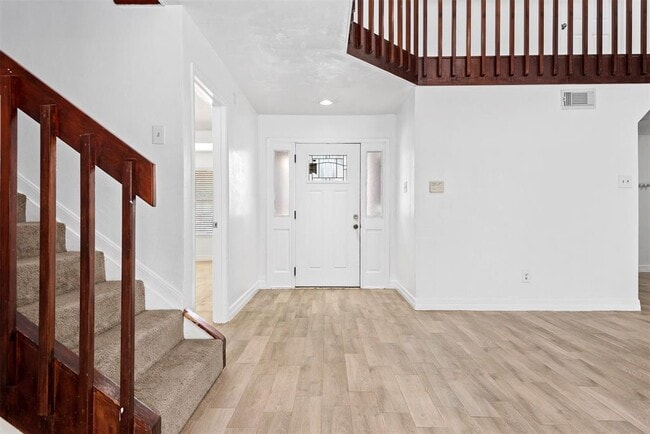 Building Photo - 3234 Westwick Dr