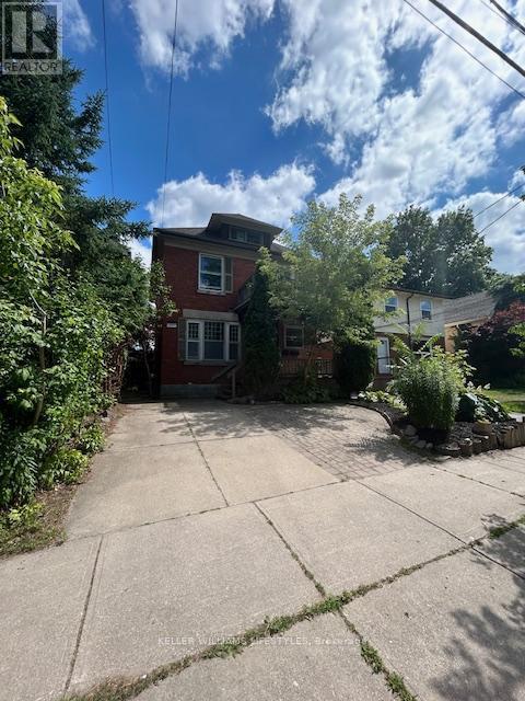 Building Photo - 669 Lorne Ave