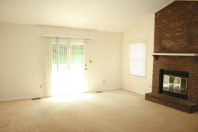 Foto del edificio - 117 Mountain Valley Dr