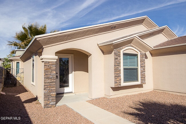 Foto del edificio - 13177 Shady Trail