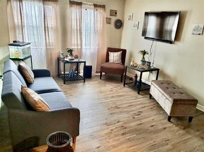 Foto principal - 3519 E 1st Ct