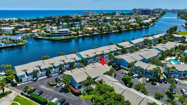 Foto del edificio - 858 Jeffery St