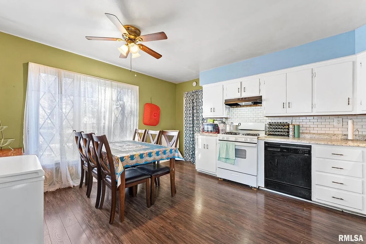 Building Photo - 1025 38th St