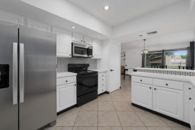 Building Photo - 73476 Dalea Ln