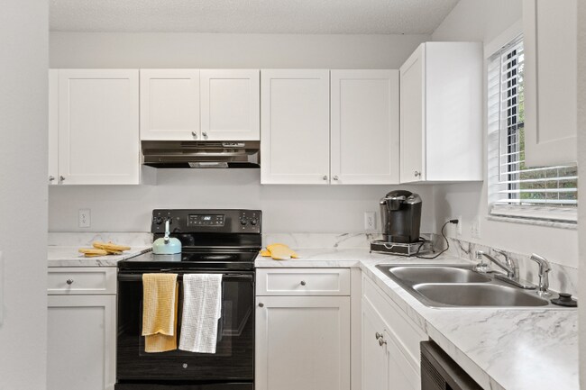 Foto del edificio - 2560 W Bird St