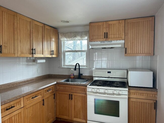 Building Photo - 2604 Fair Oak Ln