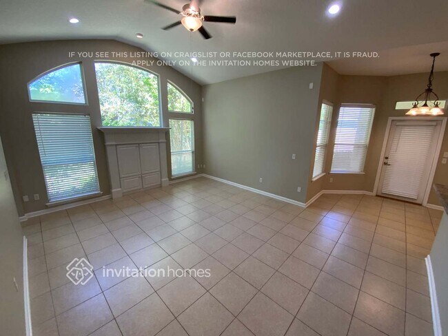 Foto del edificio - 149 Oak Common Ave